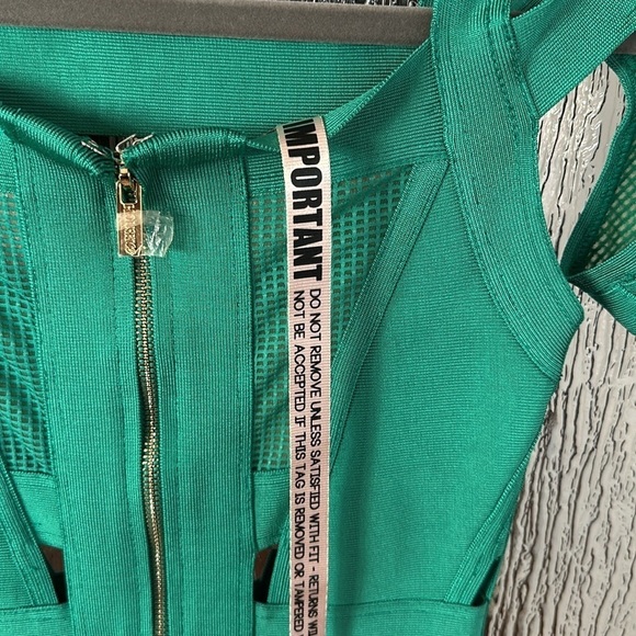 House of CB Caltina Bandage dress in green size XS new with tags. - Picture 7 of 10